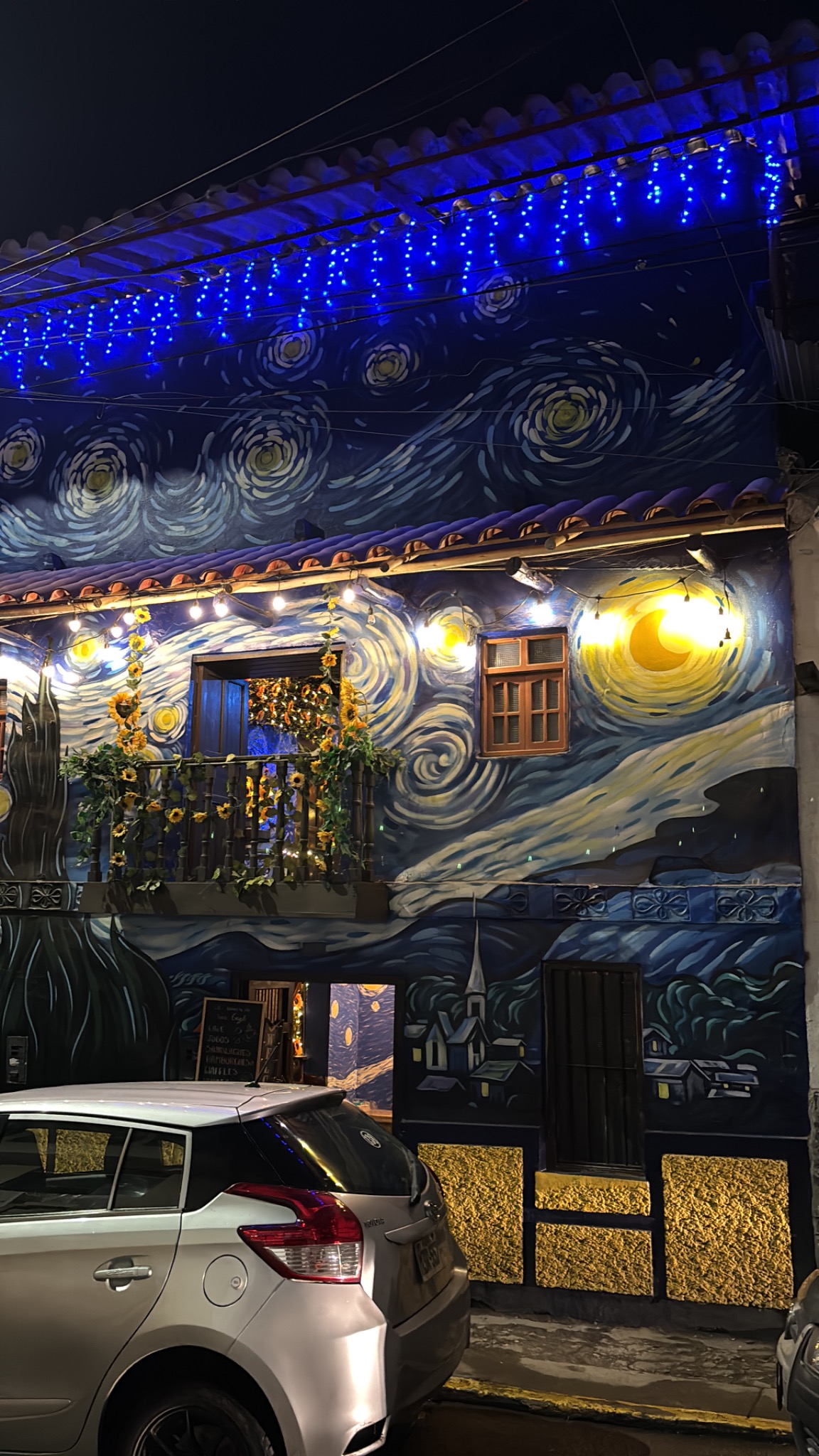 Interior de El Rincón de Van Gogh